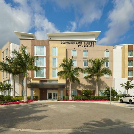 Towneplace Suites Miami Kendall West Kendale Lakes Exterior photo
