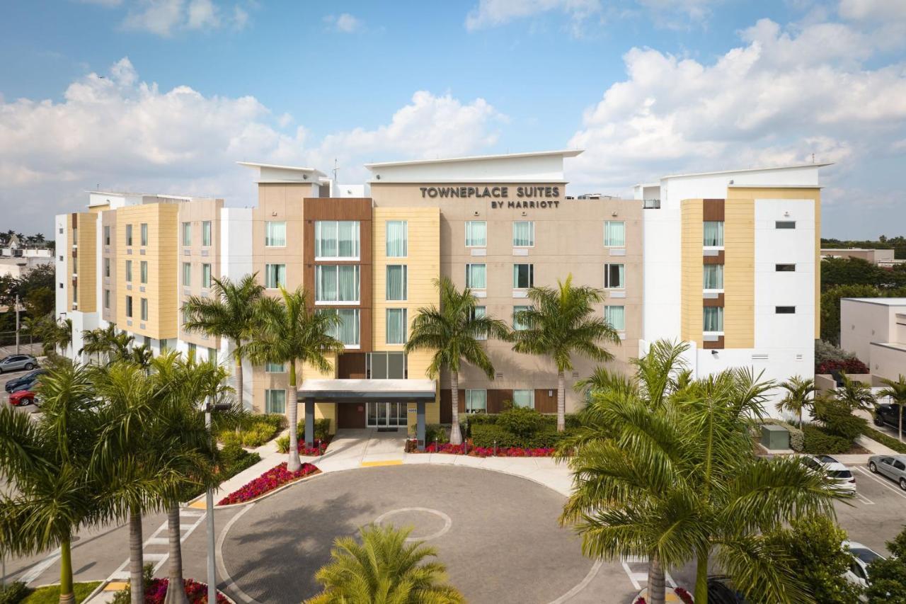 Towneplace Suites Miami Kendall West Kendale Lakes Exterior photo