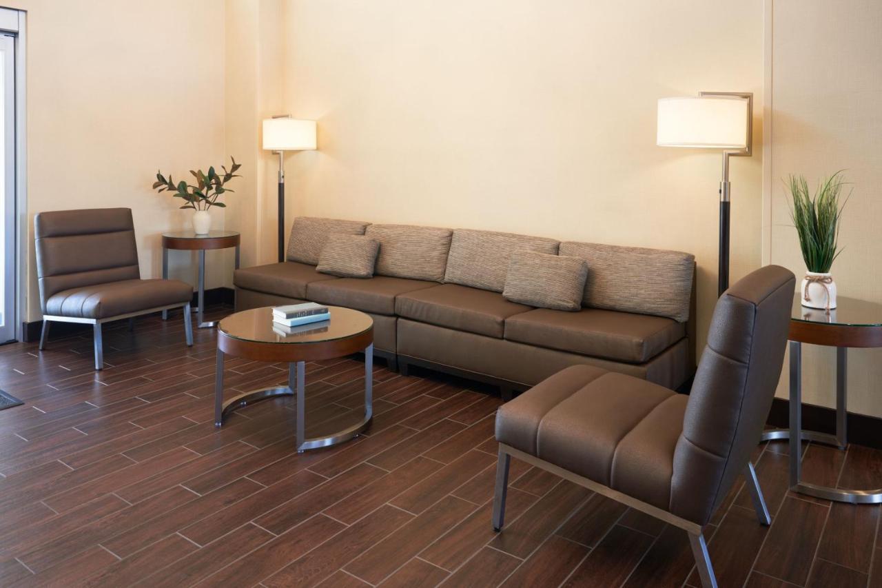 Towneplace Suites Miami Kendall West Kendale Lakes Exterior photo