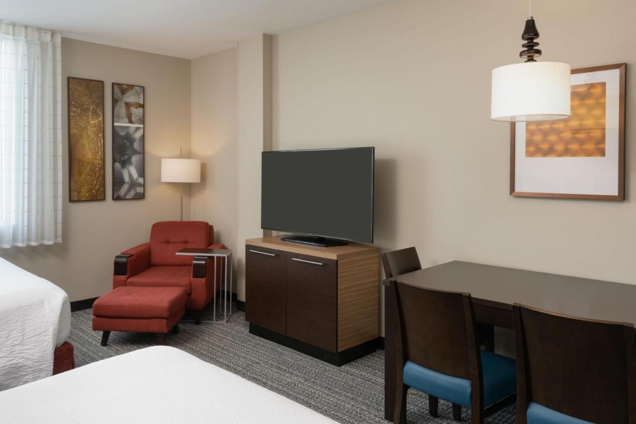 Towneplace Suites Miami Kendall West Kendale Lakes Exterior photo