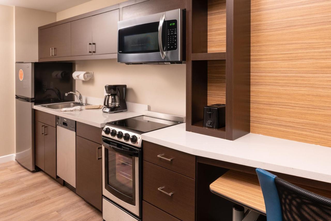 Towneplace Suites Miami Kendall West Kendale Lakes Exterior photo